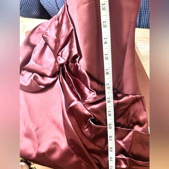 ASOS,Feminine,Delicate Burgundy Dress w/Wrap Ruching, Excellent Condition,Size 8 - Picture 10 of 10